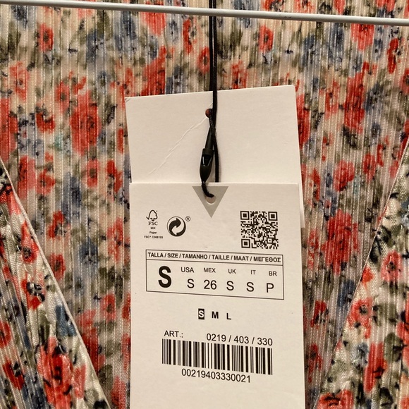 NWT Zara Floral pleats dress - size US S - Picture 7 of 11